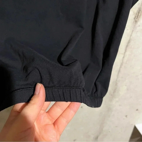 Lululemon Healthy Heart Pullover in Black Size 6 - Picture 6 of 9